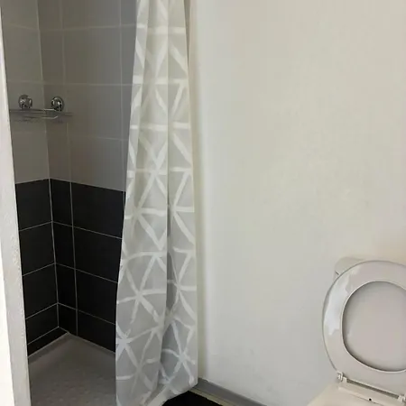 Lvam - Cozy Renovated Ferris Wheel View Pool Apartament *